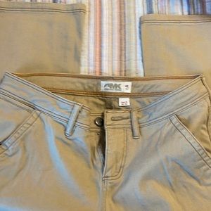 Khaki pants size 4 reg